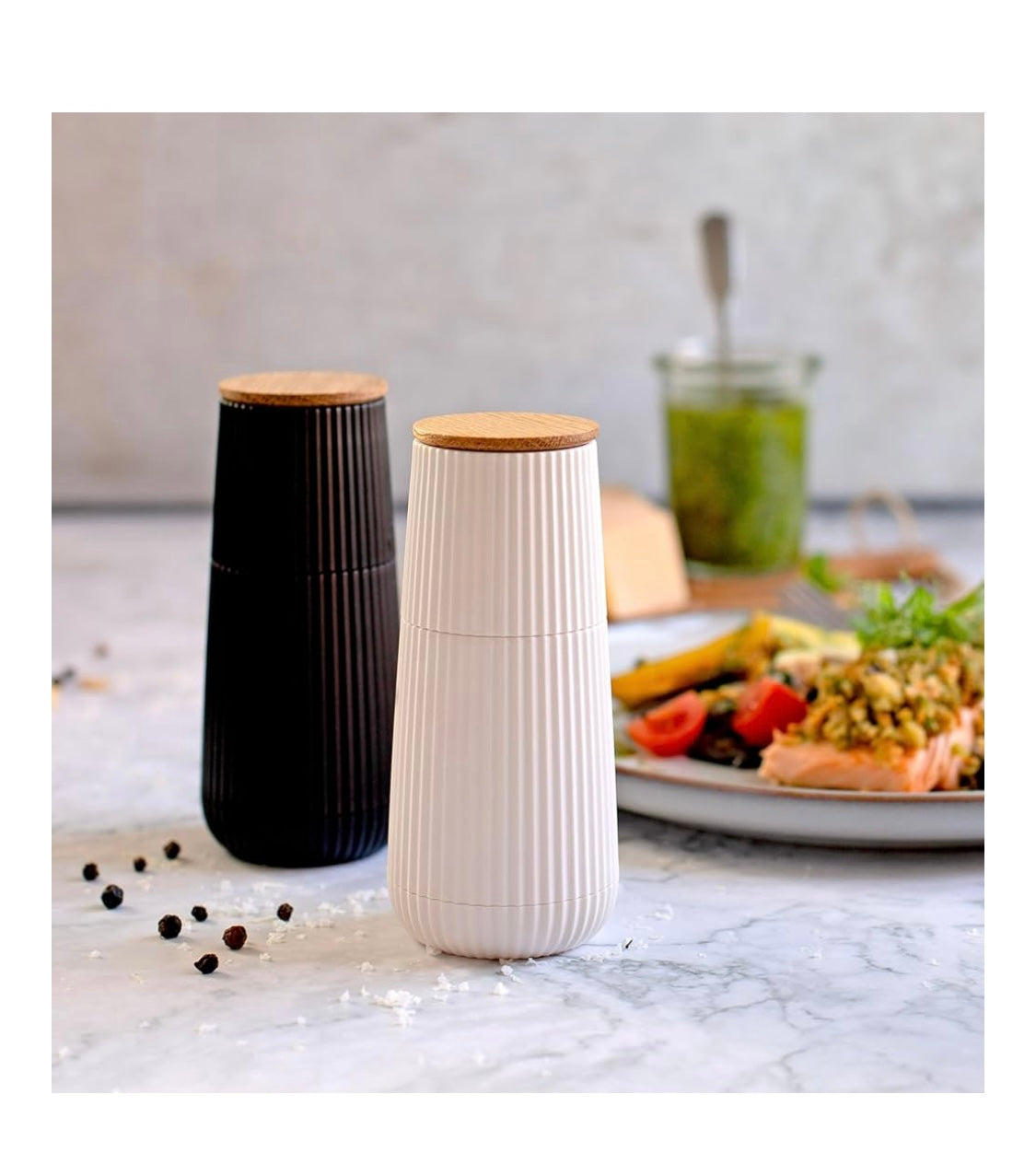 Adhoc salt and pepper mill set 