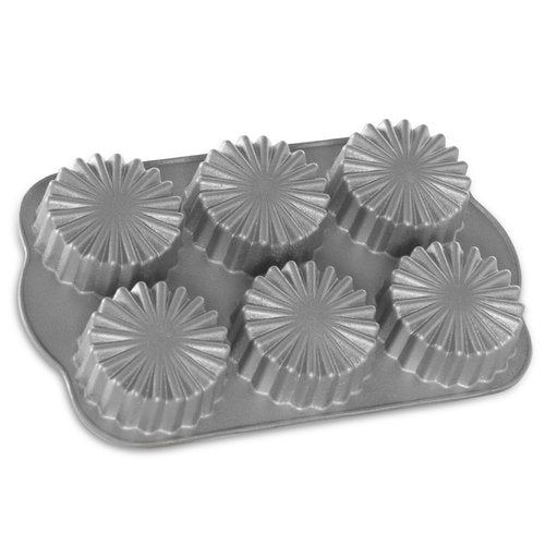 Ruffled Medallion Cakelet Pan
