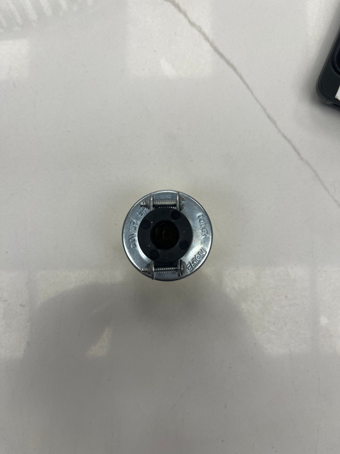 Yellow armored connectors 2887