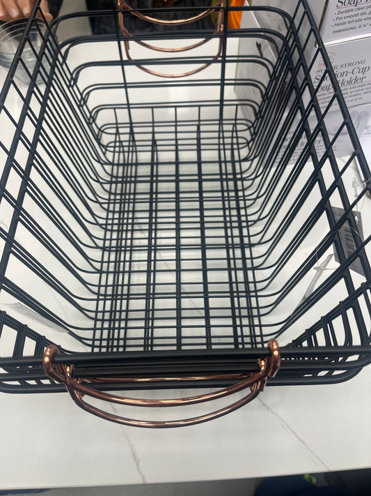 Large wire basket
