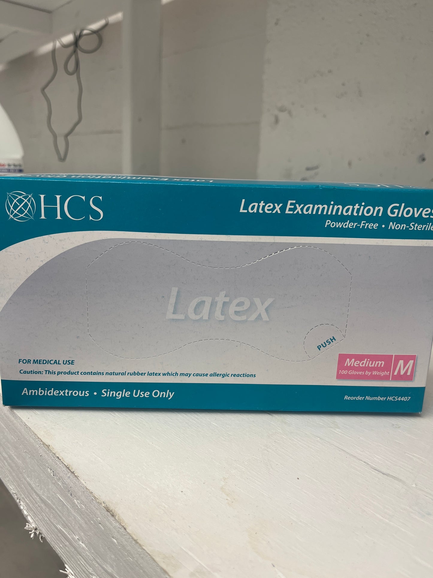 Latex gloves size medium