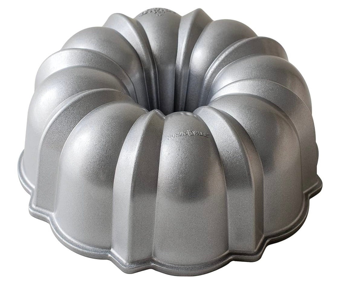 Nordic ware original Bundt baking pan 