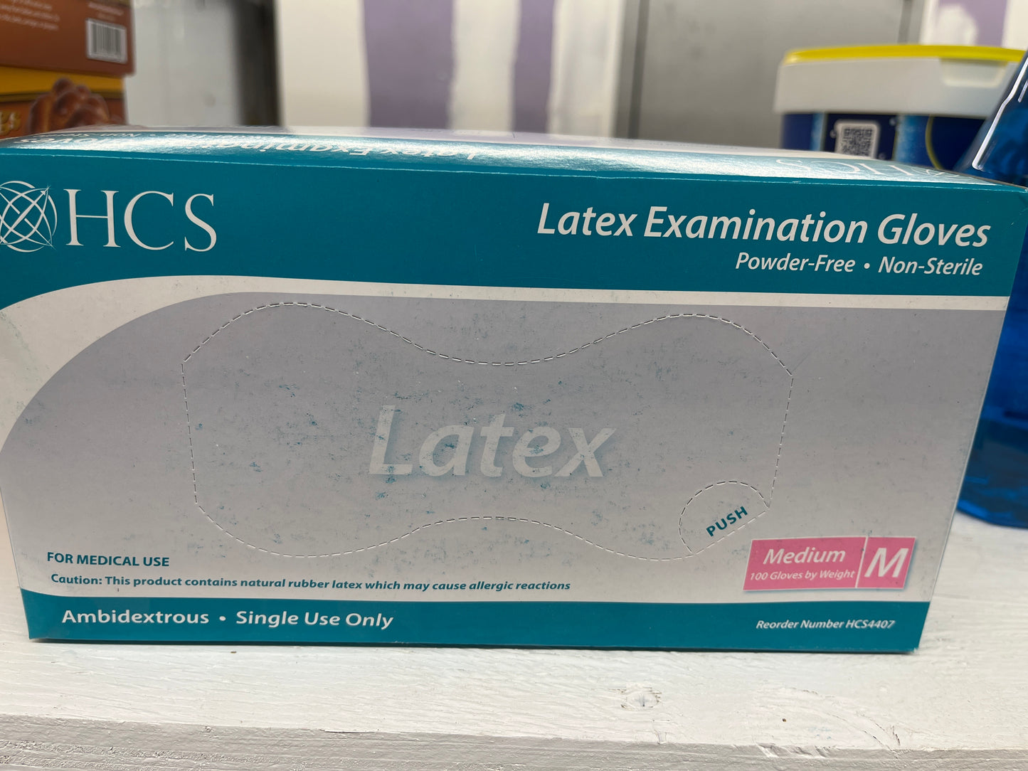 Latex gloves, medium