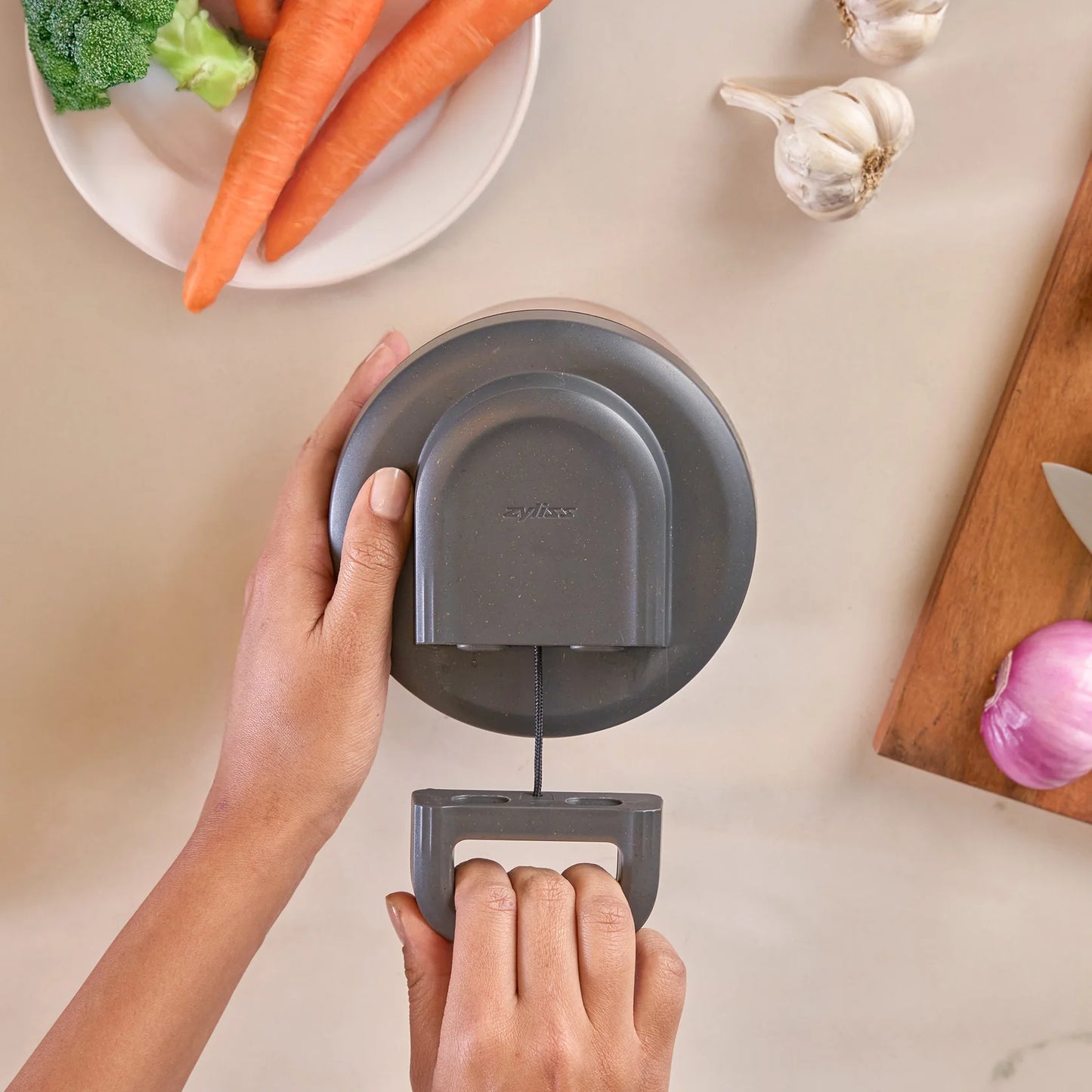 zyliss easy pull food chopper & processor