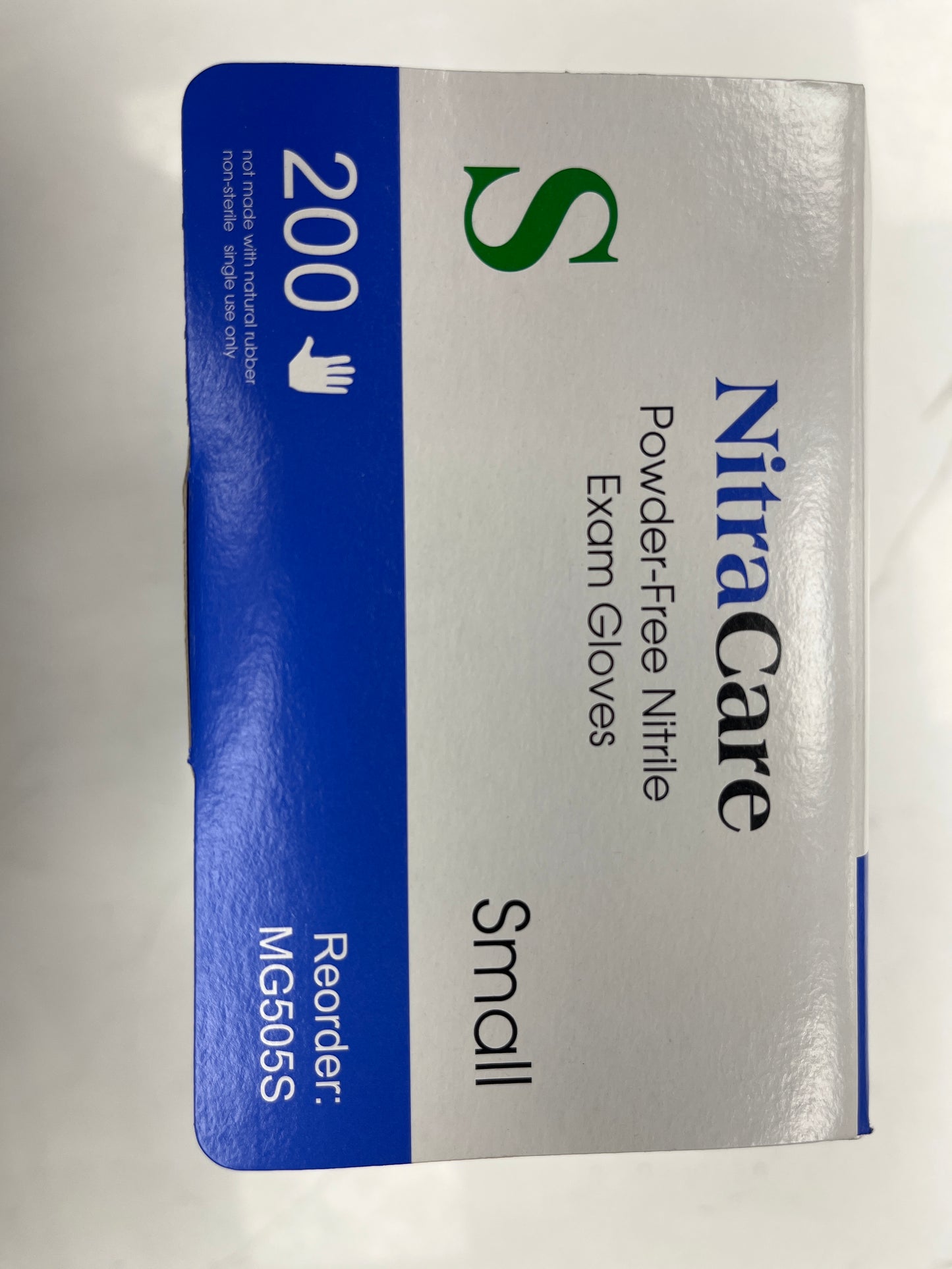 Nitrile Exam Gloves size small 200 count