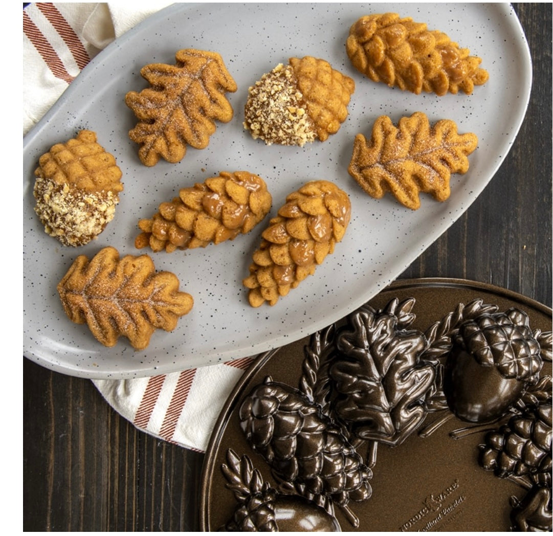 Woodland Cakelet Pan