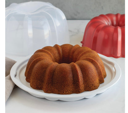 Nordic ware Bundt pan with cake keeper not yet ￼