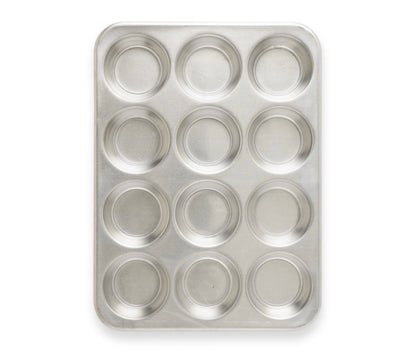 Naturals® 12 Cavity Muffin Pan with High-Domed Lid