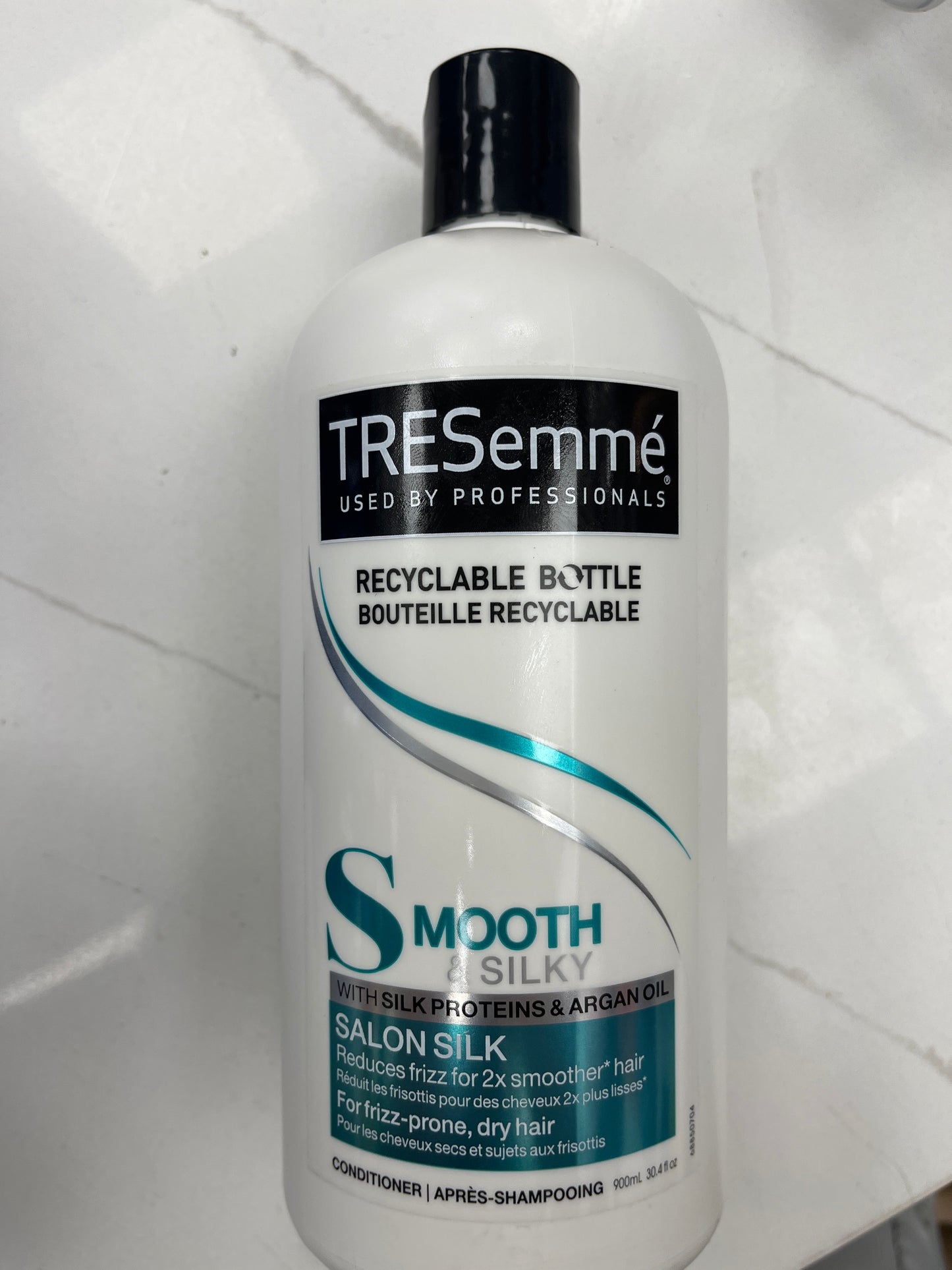 Tresemme smooth and silk shampoo