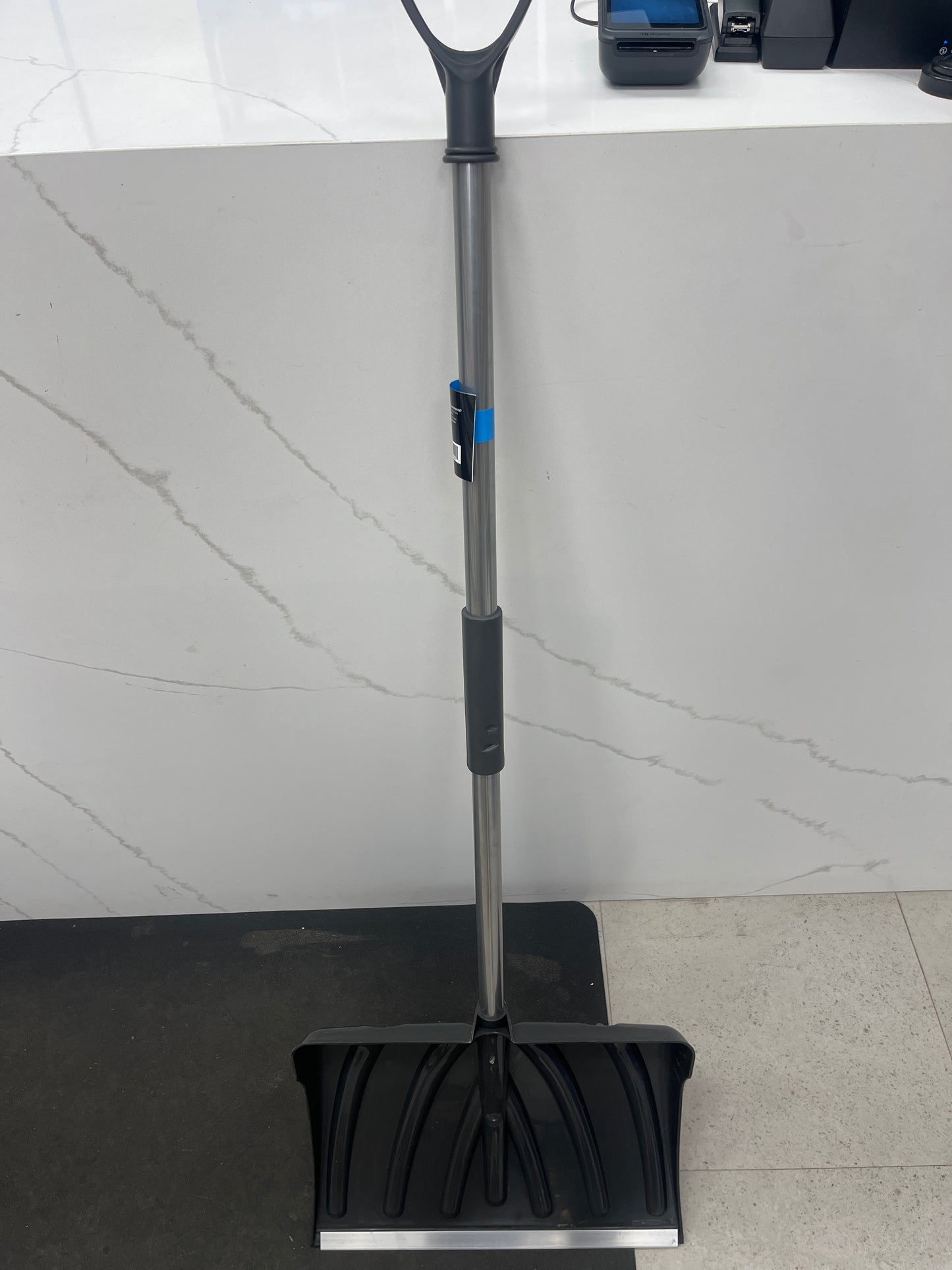 18" Snow Shovel metal tip
