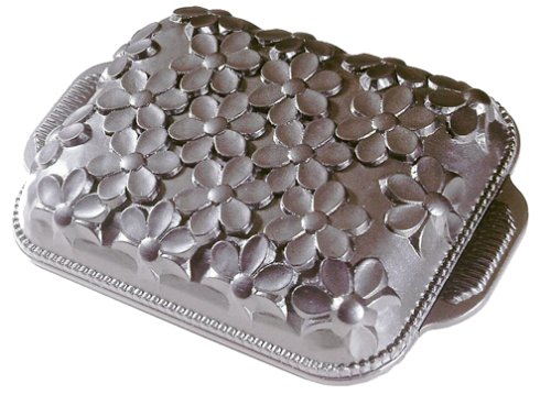 Daisy Cake Pan