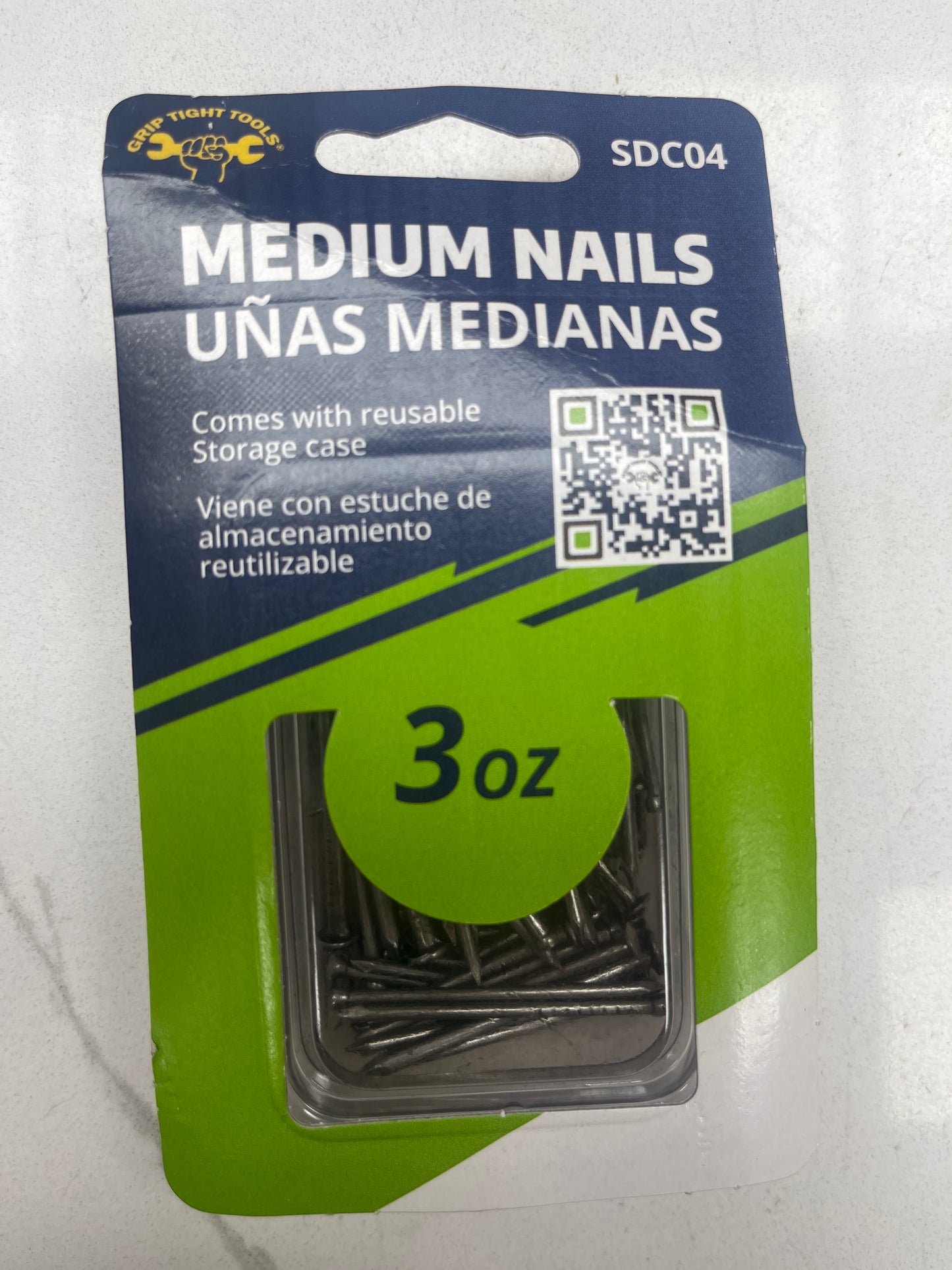 Medium nails