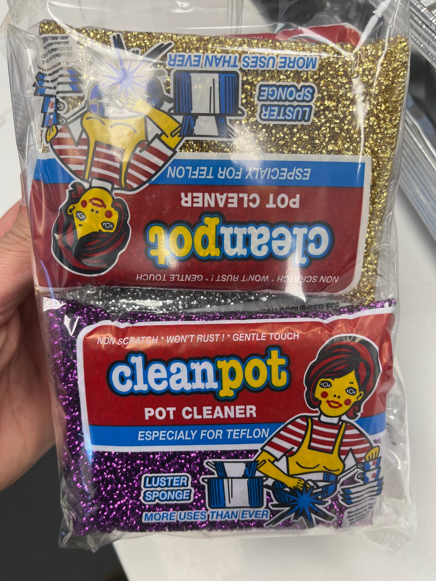Clean pot purple gold, silver red sponges