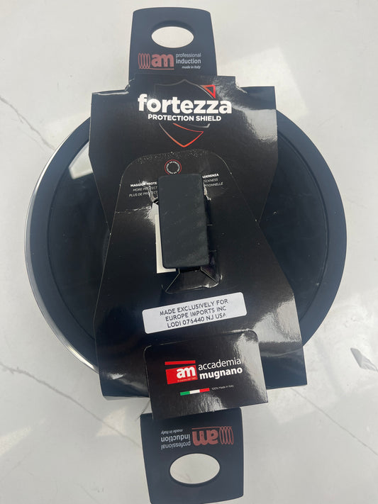 Ceramic nonstick pot made in Europe