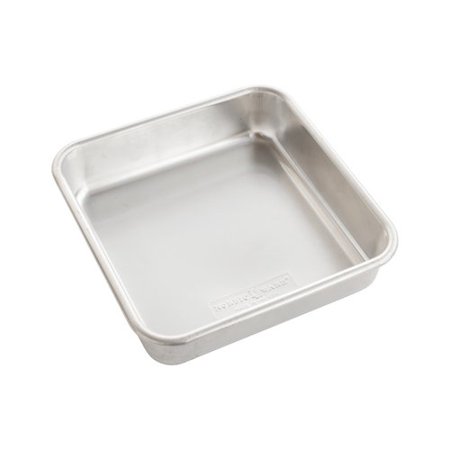 8 in.² baking pan