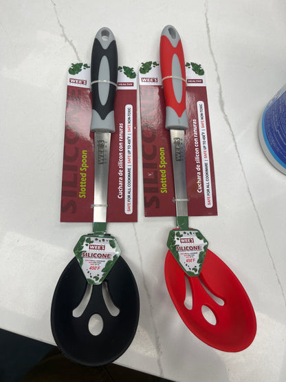 Slotted.Spoon red