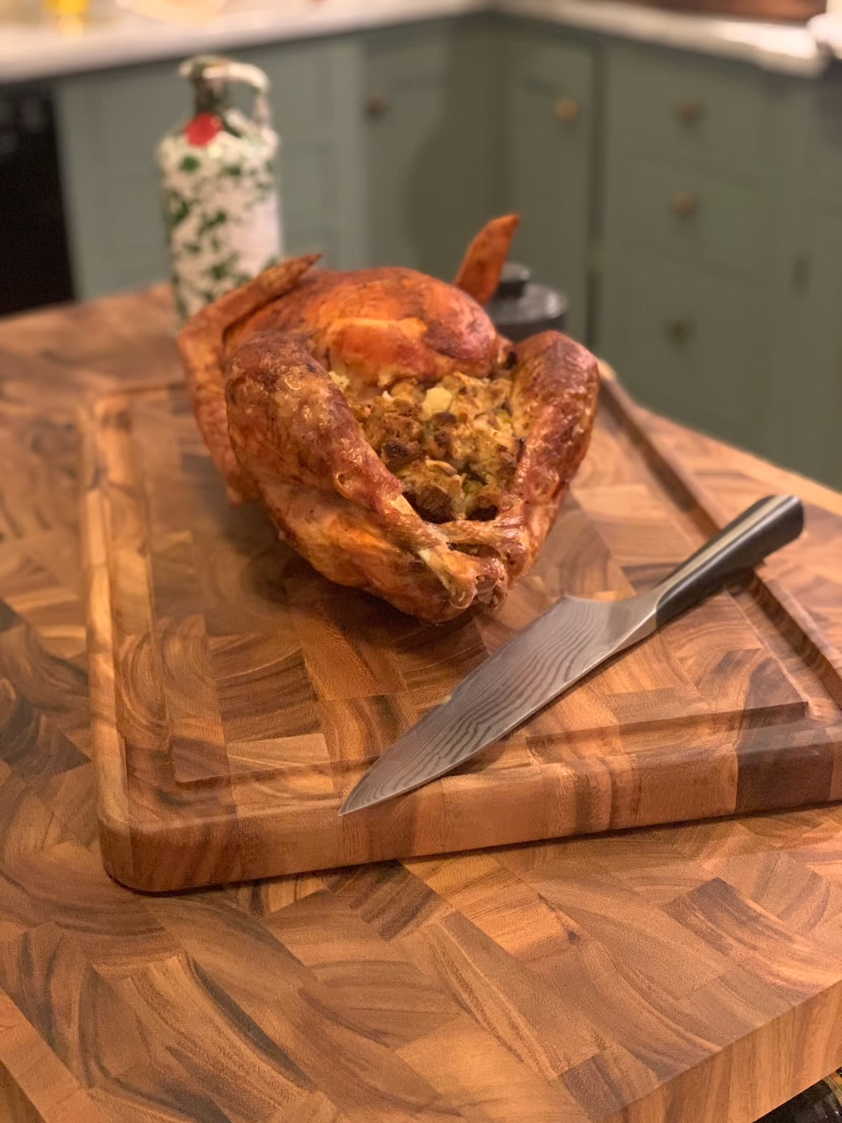 LARGE END GRAIN PREP BOARD WITH JUICE CHANNEL, ACACIA WOOD
