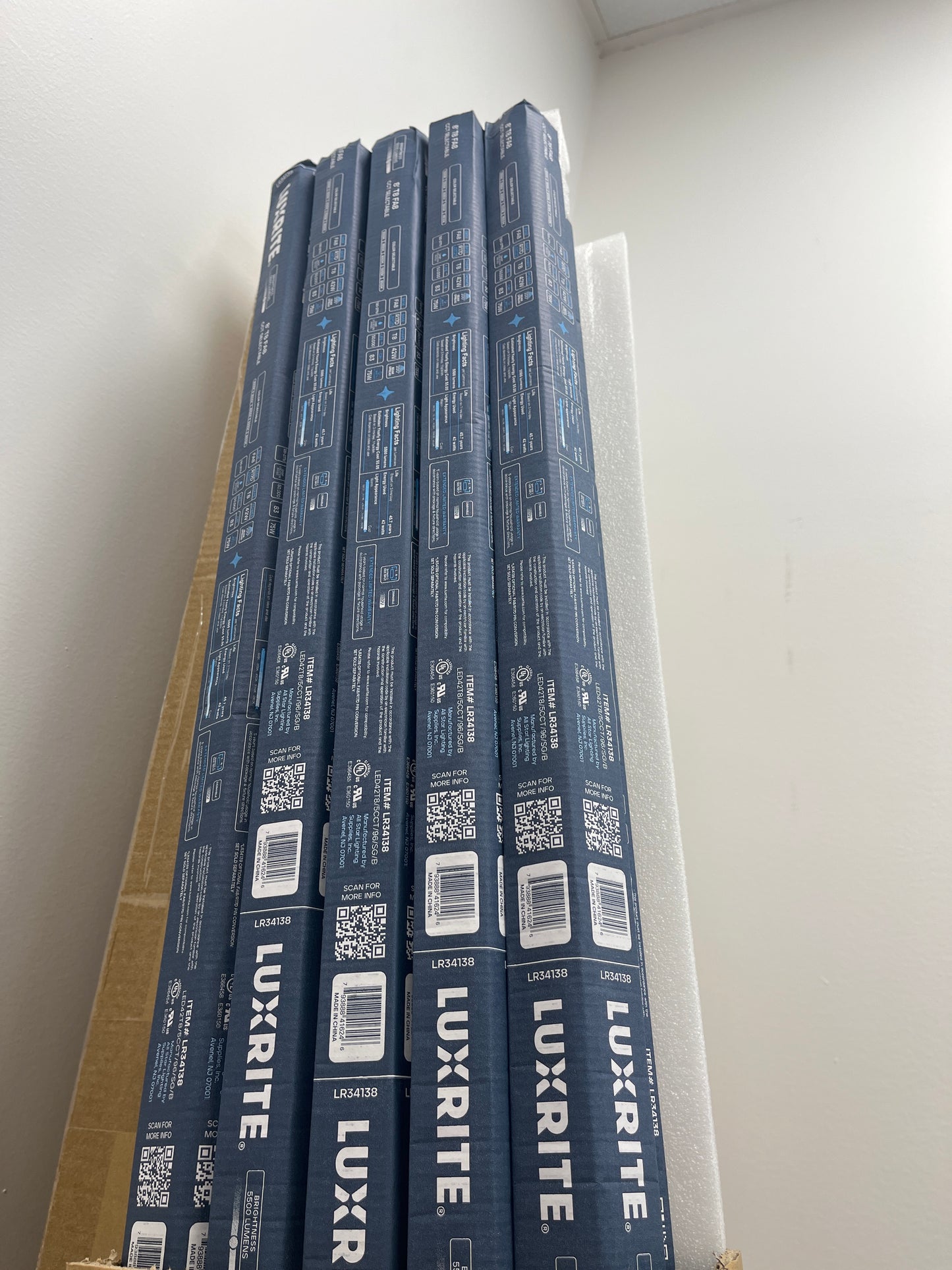 8 feet LED bulb FT 96