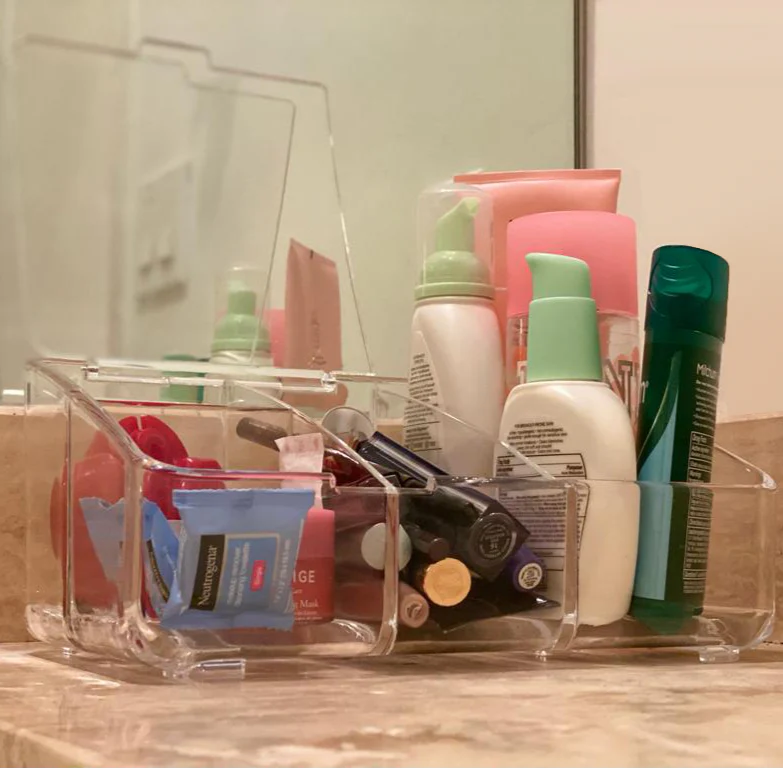 Crystal Clear Organizer With Lid