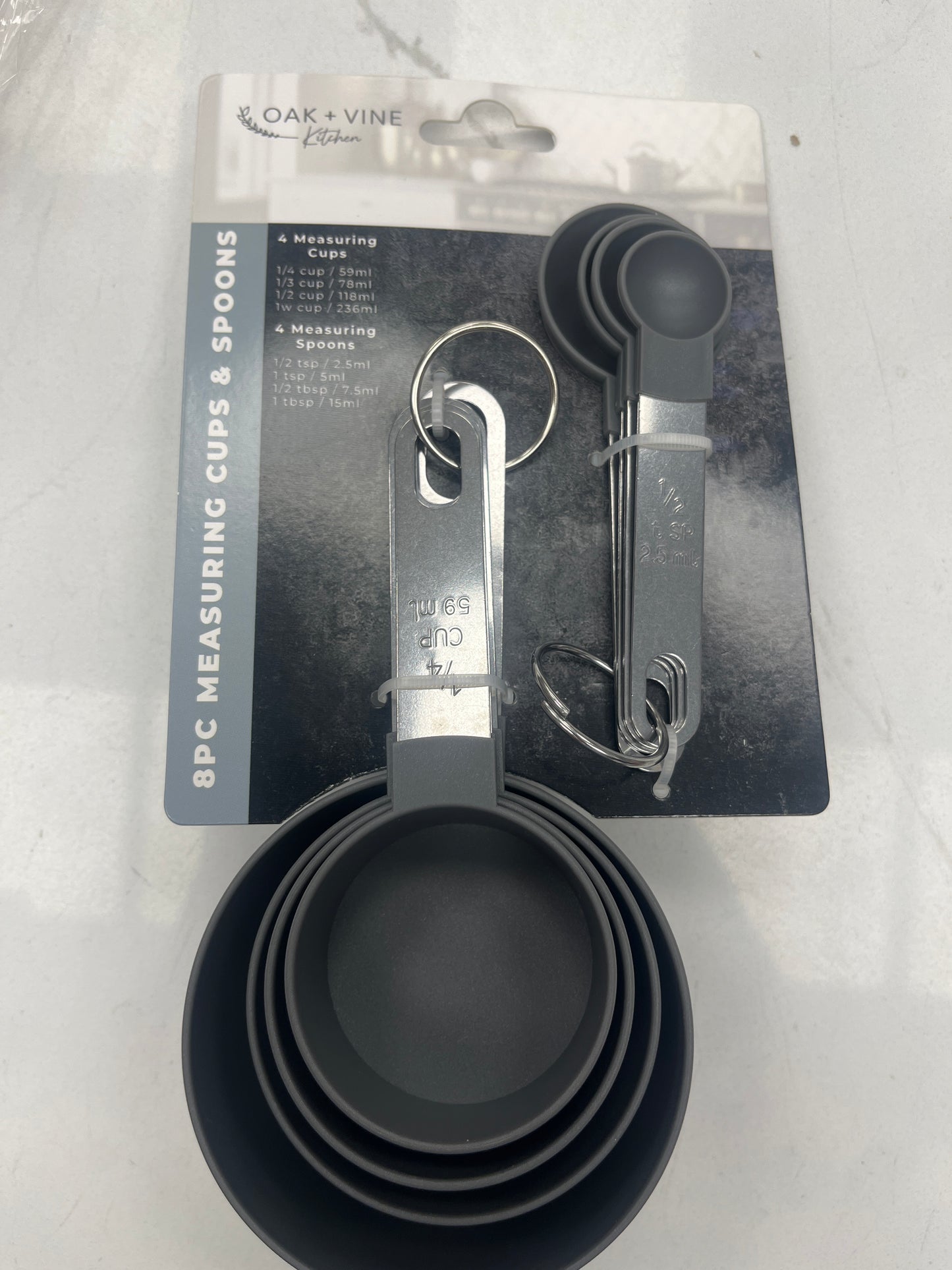 8 piece measuring cups and spoon