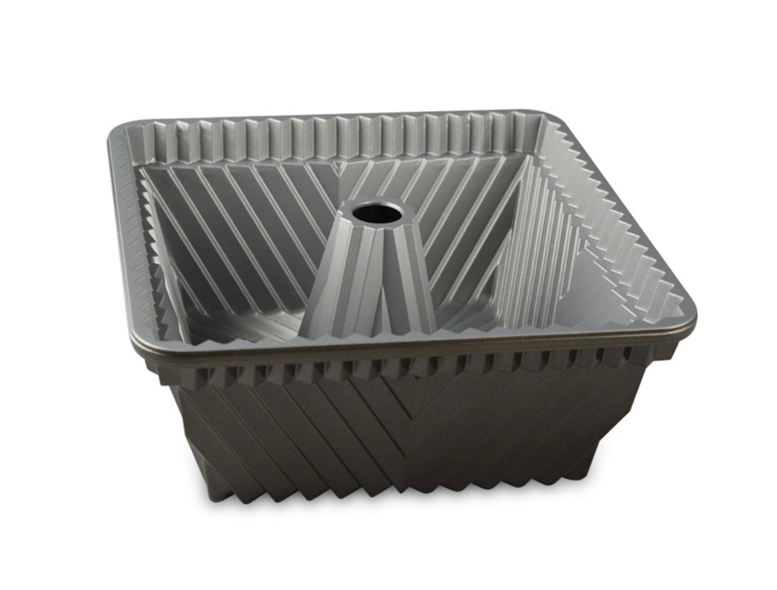 Bundt® Squared Pan