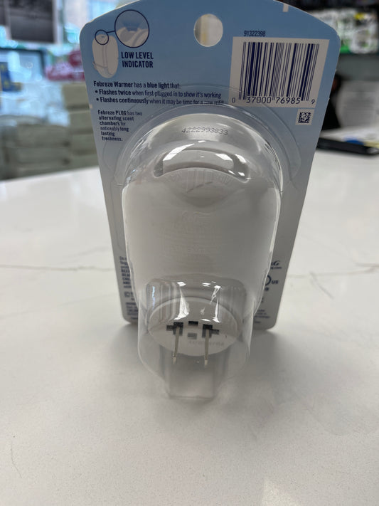 Febreze plug with light indicator