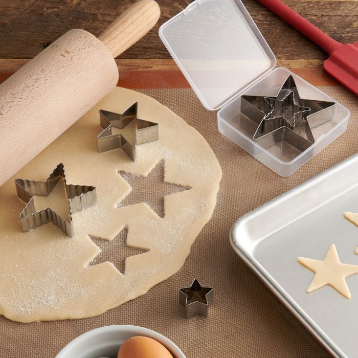 Mrs. Anderson's Baking Star Cutter with Storage Container, Set of 5